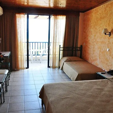 Mare Monte Szálloda Jeorjúpoli